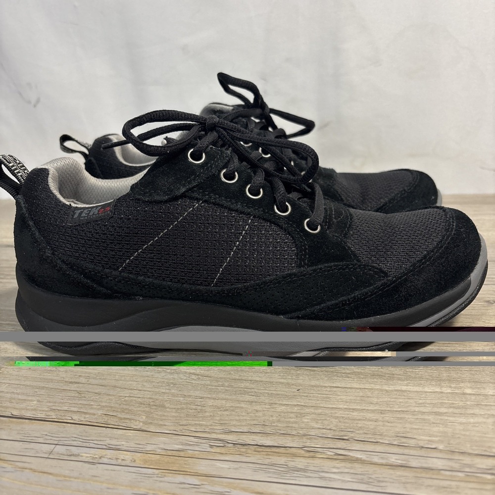 L.L. Bean Women’s Black Athletic Walking Shoes